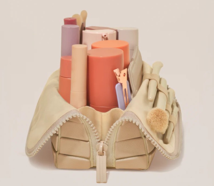 Warm Ivory Packed Pouch Details